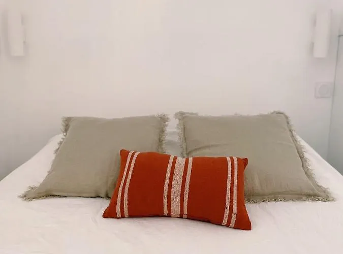 D'architecte A 150 M De La